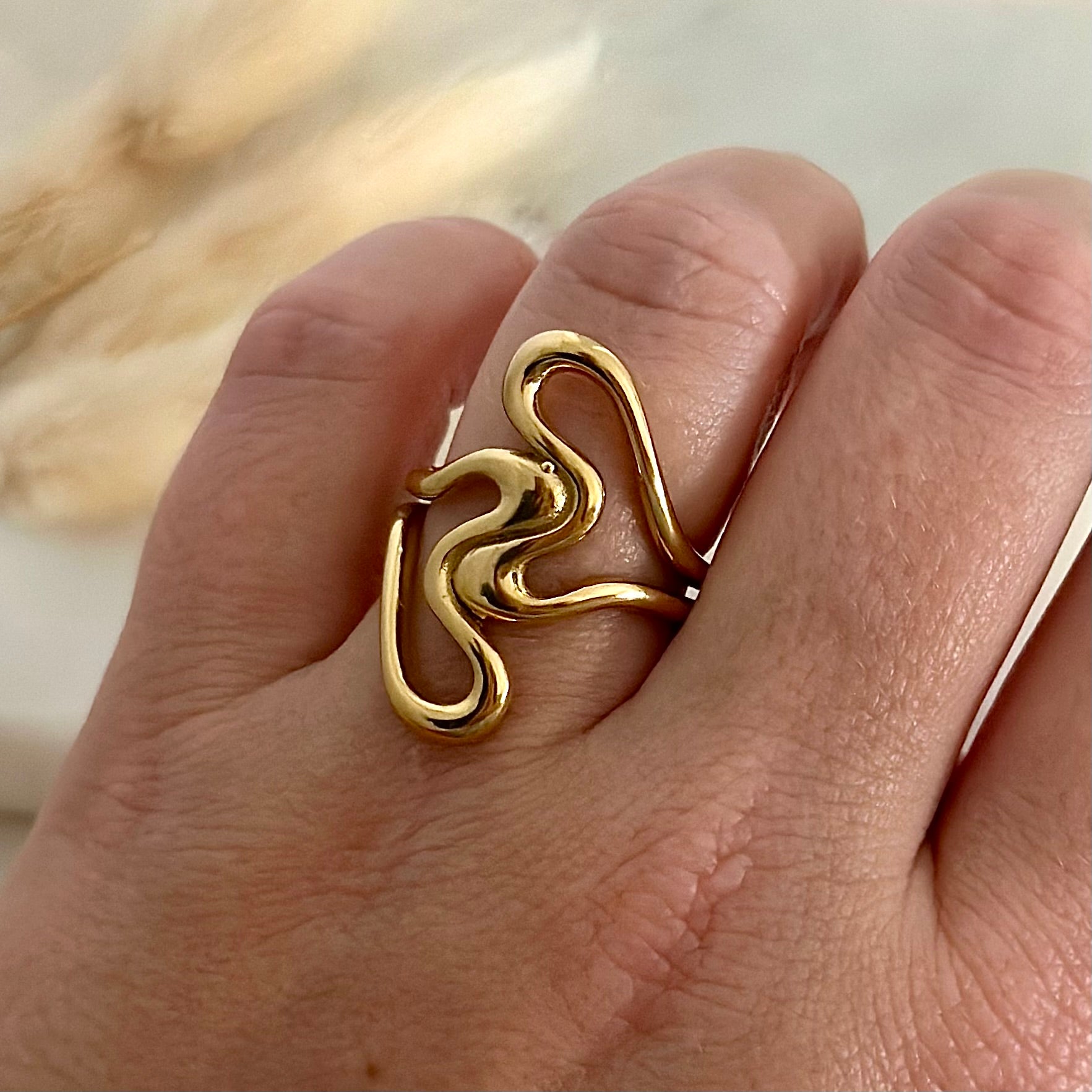 Bague ajustable réglable dorée portée en acier inoxydable pour femme large formes asymétriques arrondies simples prise face - Zoela