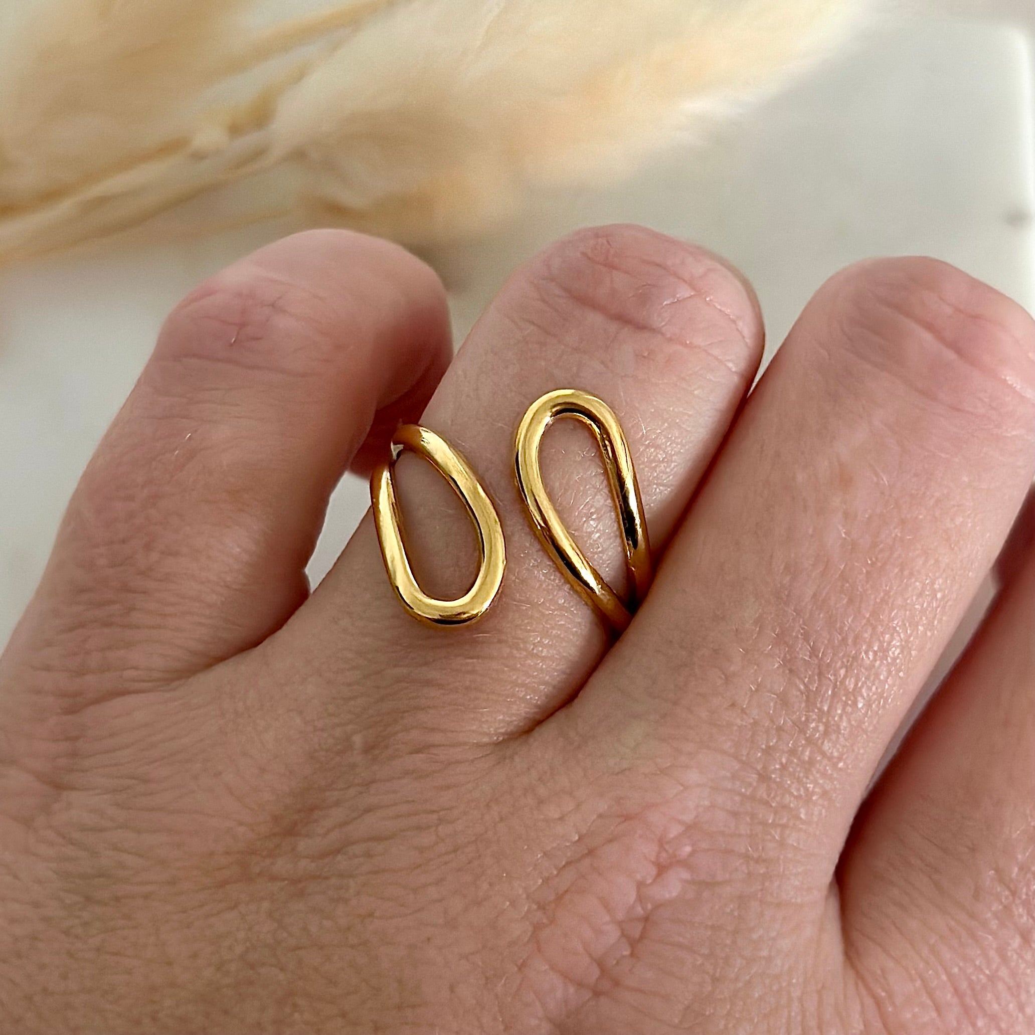 Bague ajustable dorée femme tendance en acier inoxydable résistant à l&