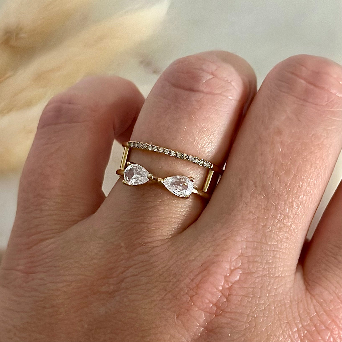 Bague ajustable réglable dorée portée en acier inoxydable pour femme double-rangs zircon et strass prise face - Zoela