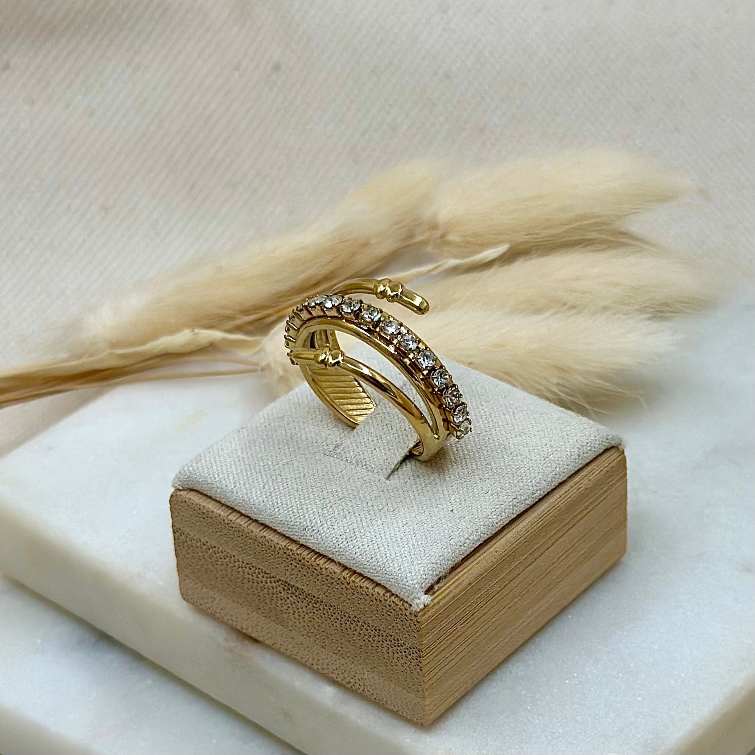 Bague ajustable réglable dorée en acier inoxydable pour femme multirangs zircons style chic prise présentoir - Zoela