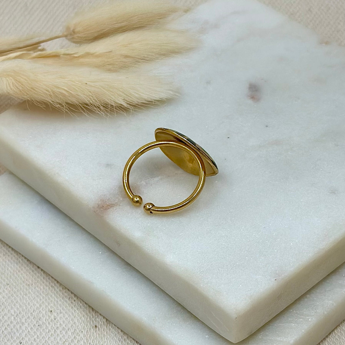 Bague ajustable réglable dorée en acier inoxydable pour femme forme ovale asymétrique motifs animal léopard prise arrière - Zoela