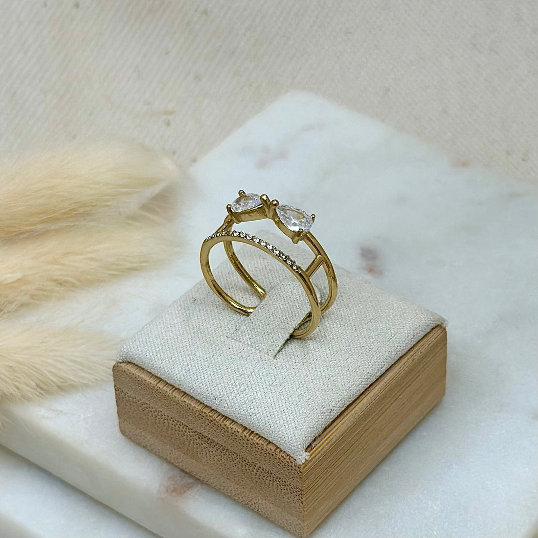 Bague ajustable réglable dorée en acier inoxydable pour femme double-rangs zircon et strass prise présentoir - Zoela